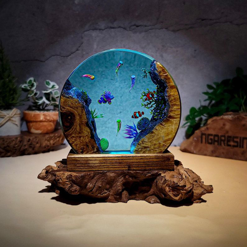 Resin Art And Decor - 海洋水族館生物樹脂テーブルライトクリエイティブアート装飾熱帯魚サンゴテーマナイトライトUSB充電