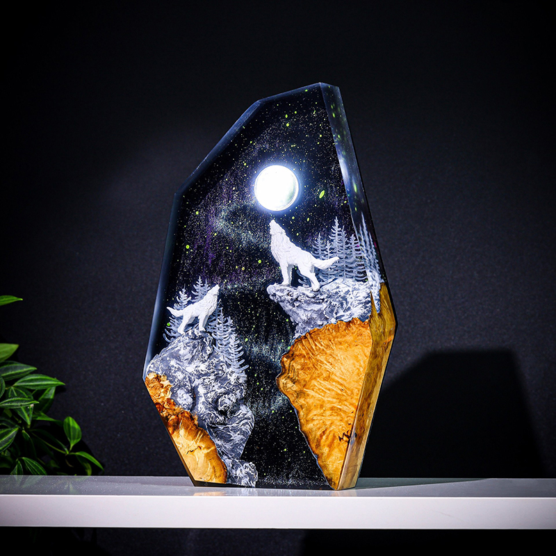 Resin Art And Decor - 自然動物フィギュア生物樹脂製テーブルライトクリエイティブアートデコレーション雪の夜オオカミの鳴き声ナイトライトUSB充電式