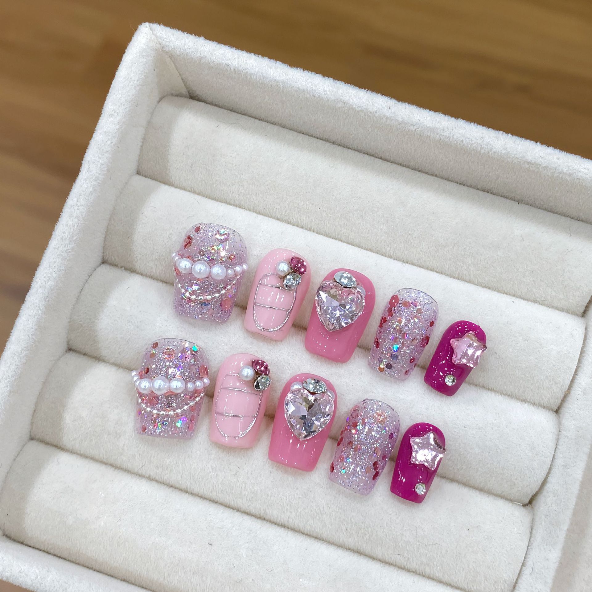 Resin Art Glitter - 手作りの光沢のあるスパンコールの偽の爪,ピンク,3Dクリスタルデザイン,ショートバレエ,フルカバー,ファッショナブル