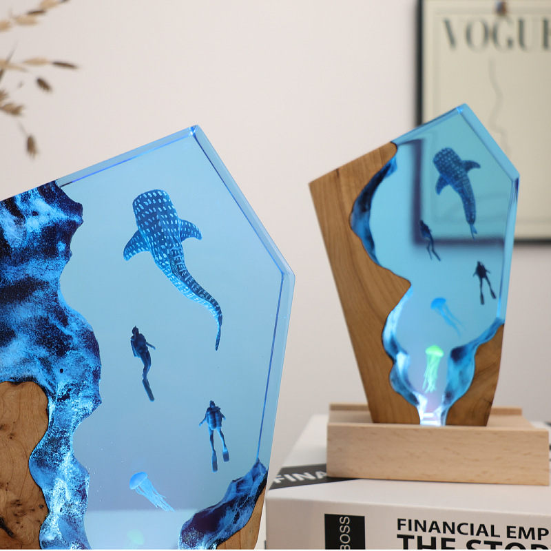 樹脂製洞窟クジラダイバーデスクトップクラゲ発光オーナメントク - Resin Art Wedding Gift のレビューと価格