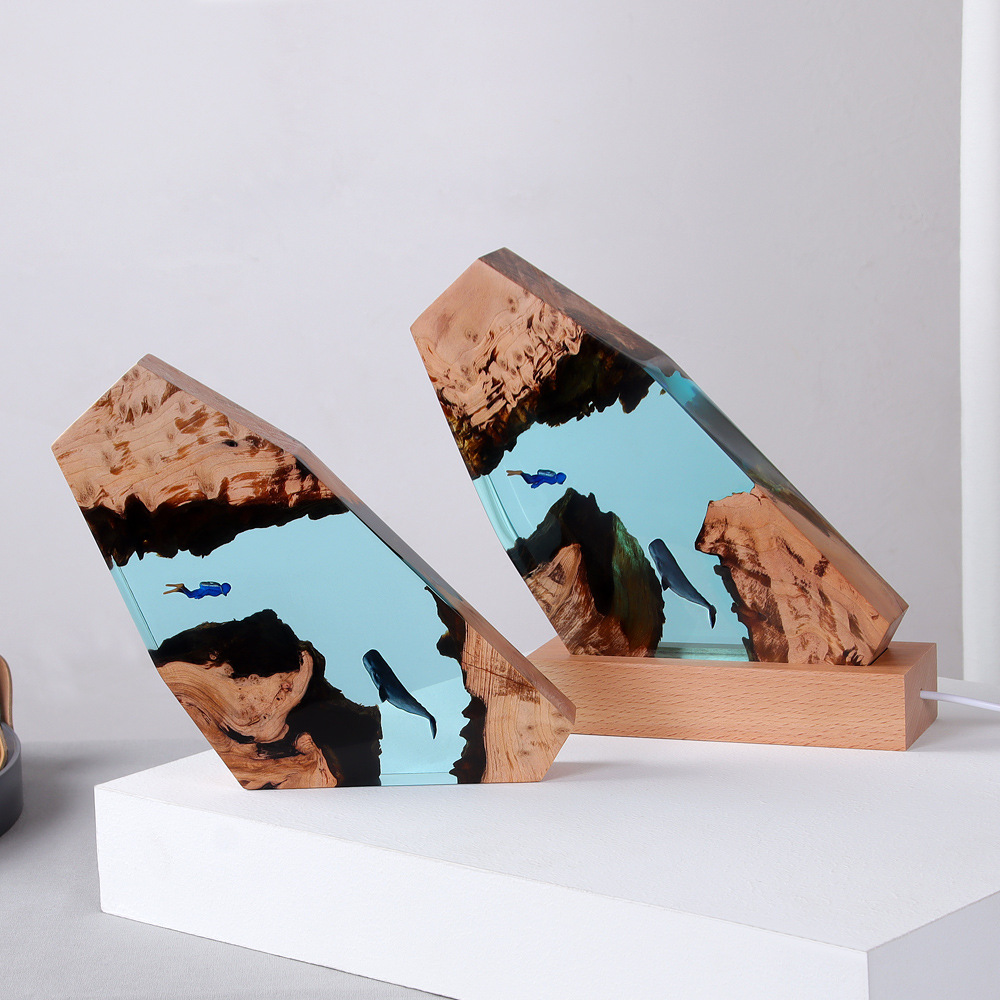 新しい水中洞窟クジラダイバーホームデスクデコレーション無垢材 - Resin Art Wedding Gift のレビューと価格