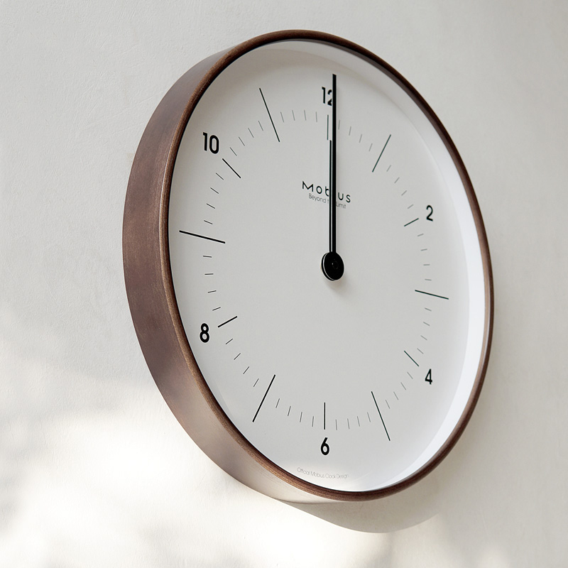 アクセサリー シンプルな壁掛け時計 美的アート クォーツムー - Resin Art Clock のレビューと価格
