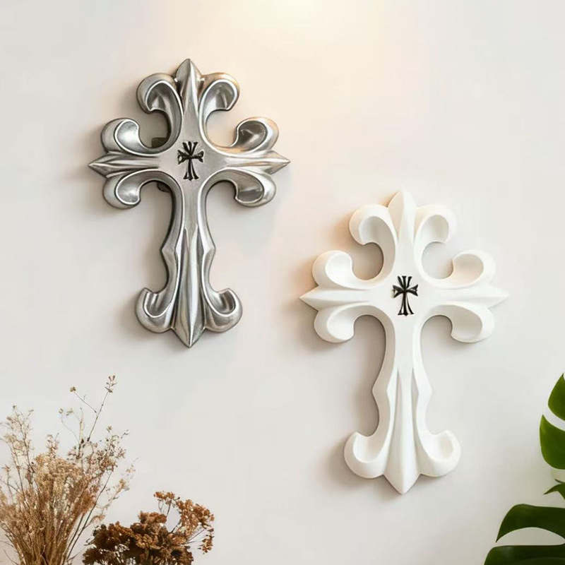 レトロクロス壁飾りゴシックスタイル樹脂製十字架装飾品ヴィンテ - Resin Art Furniture のレビューと価格