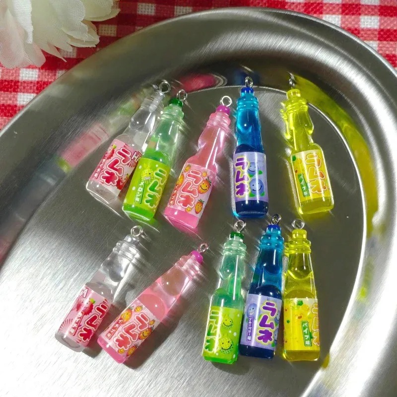 10個入り 小さなソーダボトル レジンチャーム 可愛い飲料ボ - Resin Art Bottle のレビューと価格