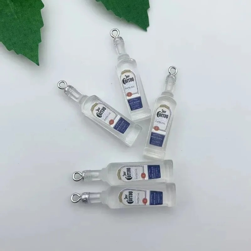 10 ピース/ロットシミュレーションビール瓶飲料樹脂チャーム - Resin Art Bottle のレビューと価格