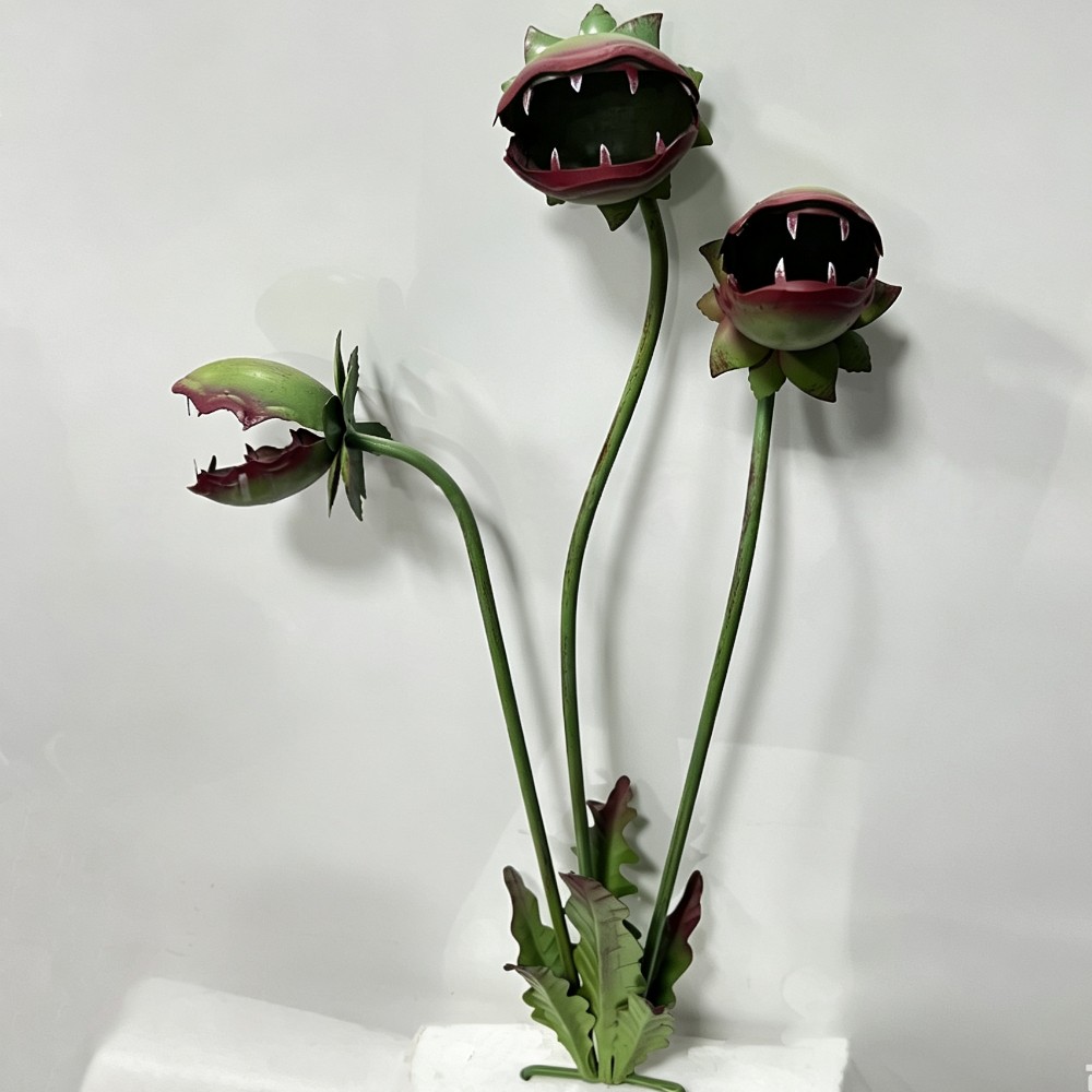 肉食性の花の形をした庭の飾り物、25インチの屋外用面白い大型 - Resin Art Design のレビューと価格